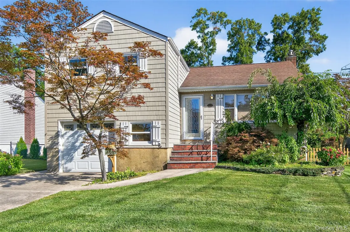 4129 Duff Place, Seaford, NY 11783 - Image #1