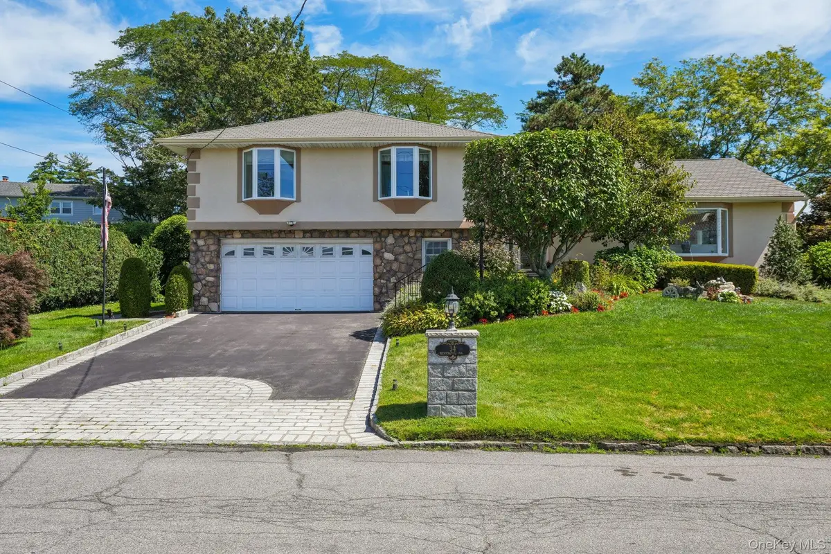 34 Kensington Oval, New Rochelle, NY 10805 - Image #1