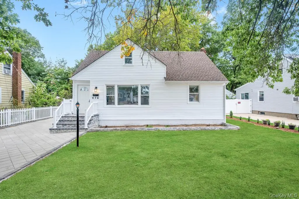 674 Winthrop Drive, Uniondale, NY 11553 - Image #1