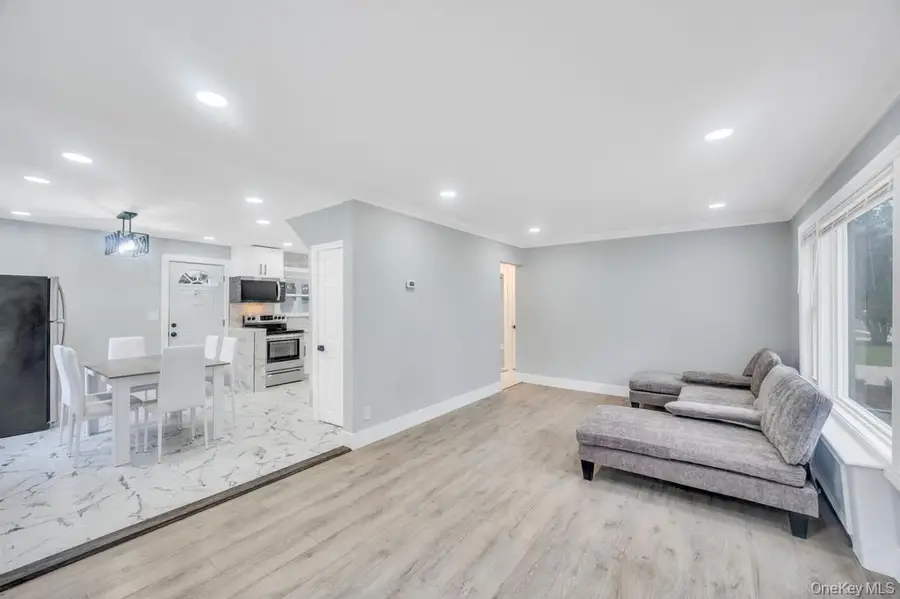 674 Winthrop Drive, Uniondale, NY 11553 - Image #3