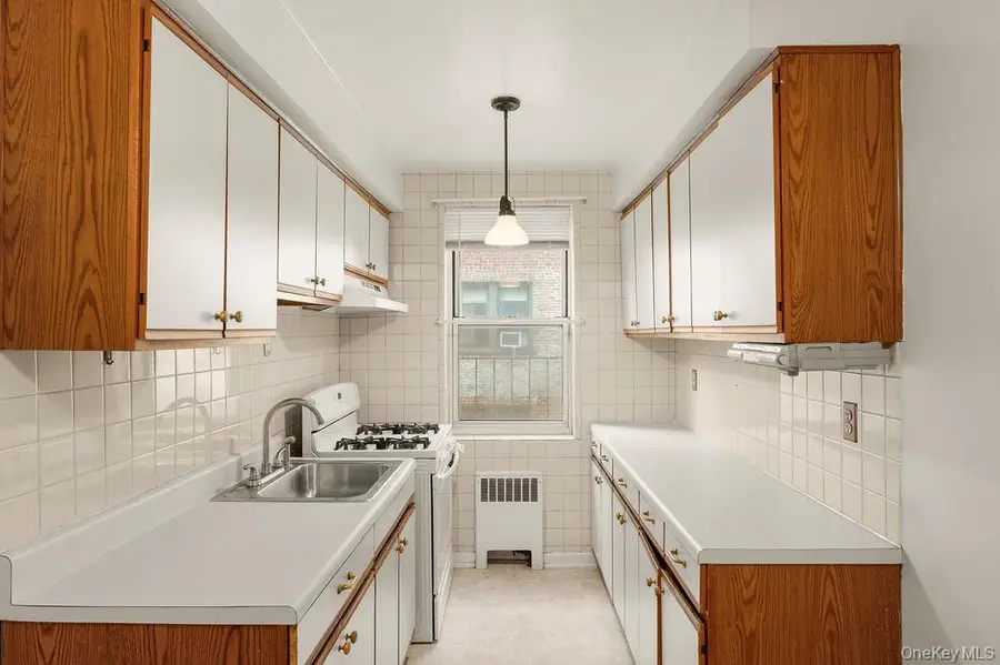 485 Bronx River Road #A21, Yonkers, NY 10704 - Image #2