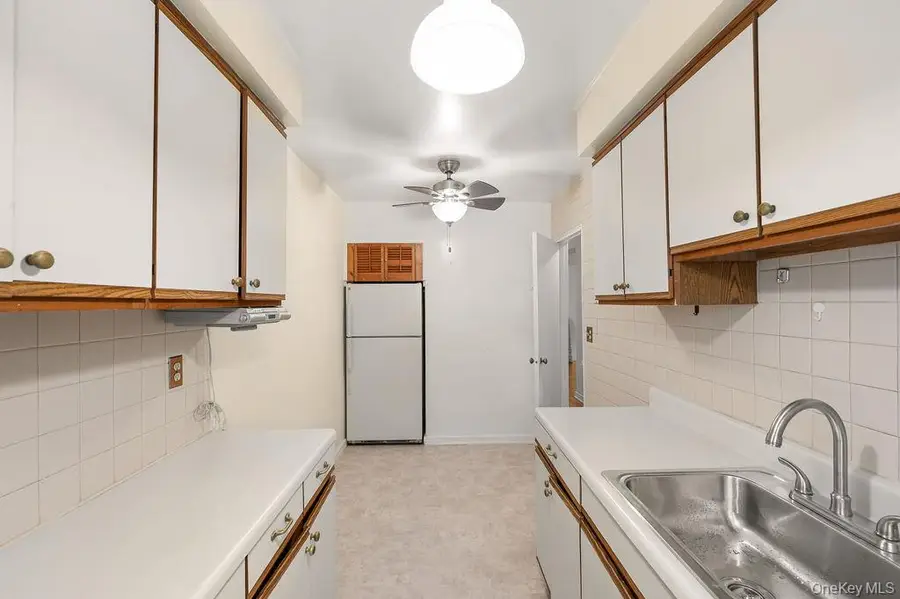 485 Bronx River Road #A21, Yonkers, NY 10704 - Image #3