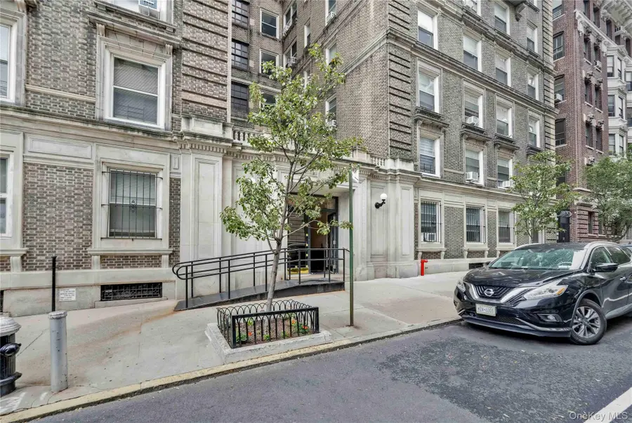 390 Riverside Drive #15D, New York, NY 10025 - Image #2