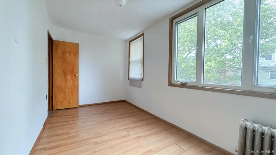 10154 102nd Street, Ozone Park, NY 11416 - Image #2