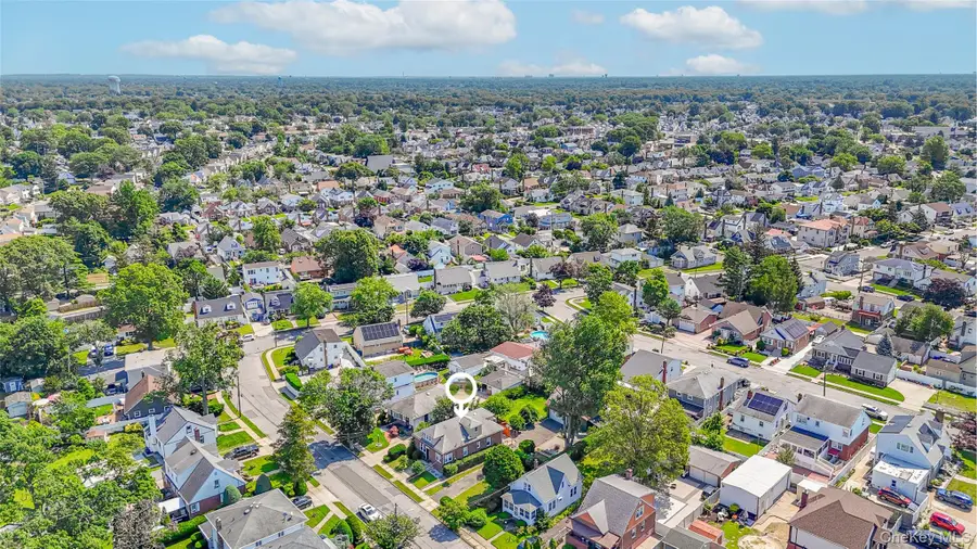 129 Guenther Avenue, Valley Stream, NY 11580 - Image #2