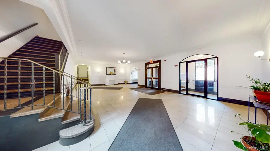 385 Argyle Road #2K, Brooklyn, NY 11218 - Image #3