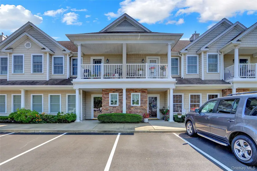 16 Della Drive, West Babylon, NY 11704 - Image #2