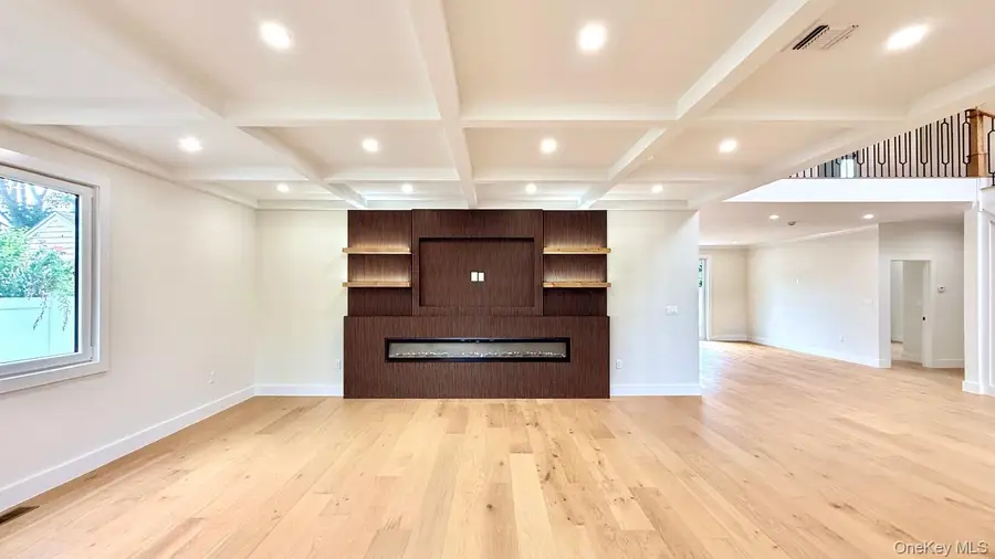 60 Periwinkle Road, Levittown, NY 11756 - Image #2