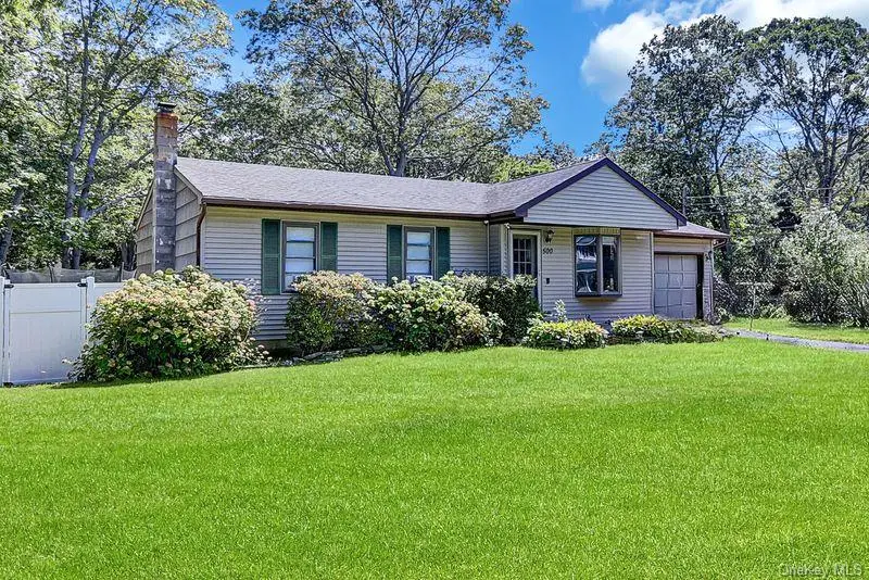 500 Boxwood Drive, Shirley, NY 11967 - Image #1