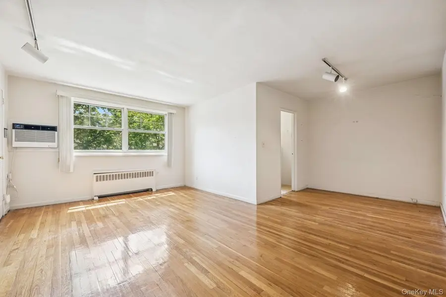 60-31 251st Street #2-814, Little Neck, NY 11362 - Image #2