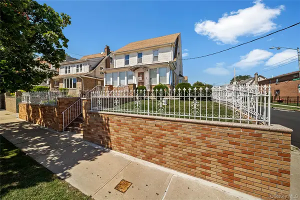 152-19 85th Drive, Briarwood, NY 11432