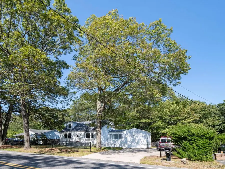 341 Mill Road, Medford, NY 11763 - Image #2