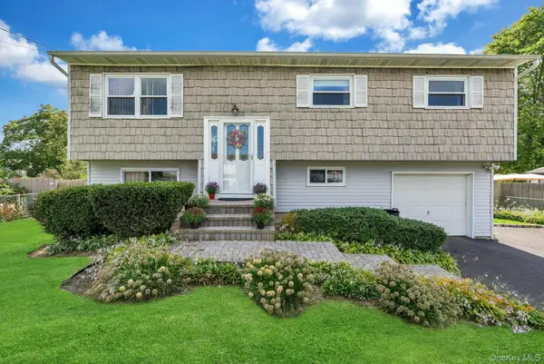 14 Holiday Park Drive, Centereach, NY 11720