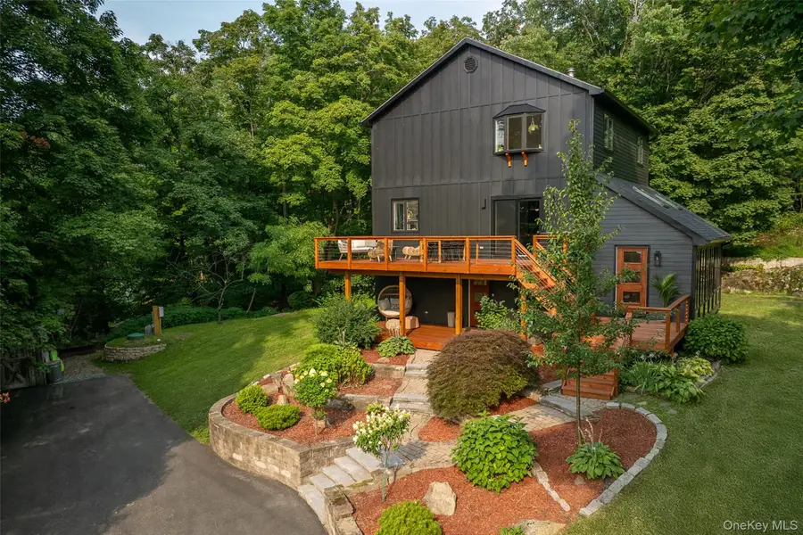 10 Holiday Lane, Greenwood Lake, NY 10925 - Image #2