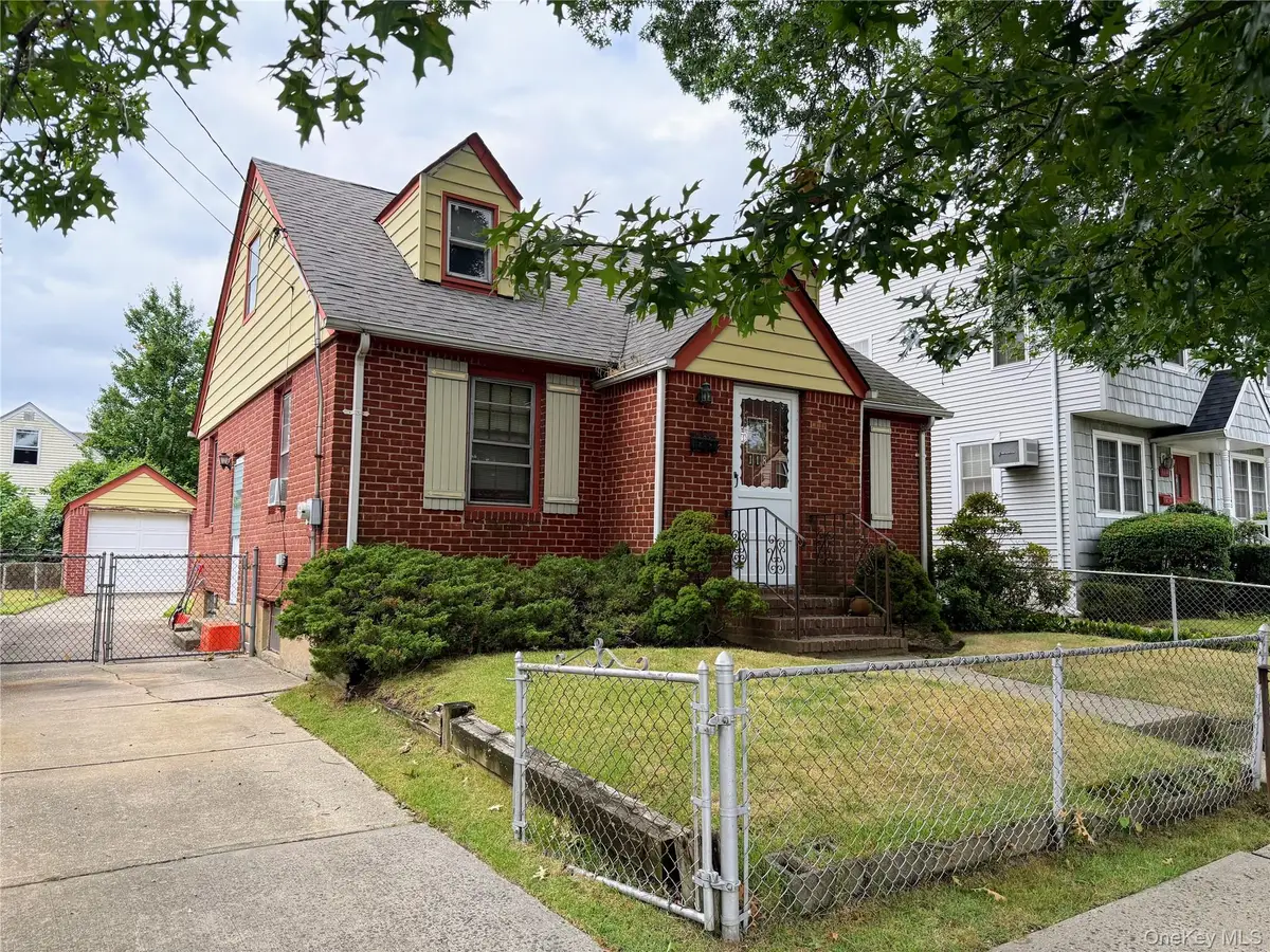 118 Hunnewell Avenue, Elmont, NY 11003 - Image #1