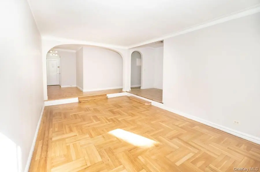 4107 42nd Street #2J, Sunnyside, NY 11104 - Image #3