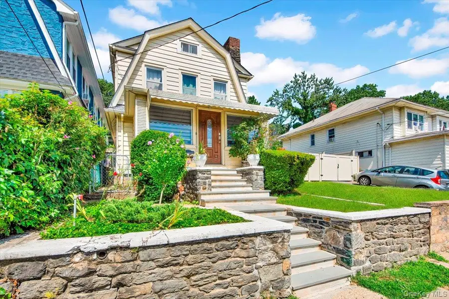 81 Beechwood Avenue, Mount Vernon, NY 10553 - Image #2