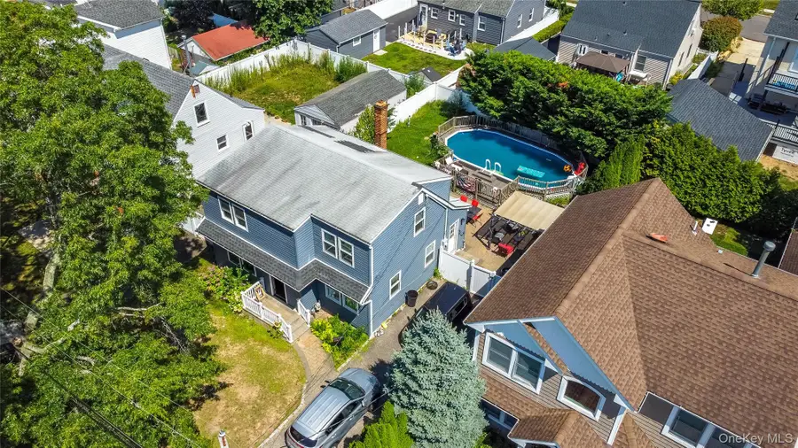 2347 Pine Street, Seaford, NY 11783 - Image #3