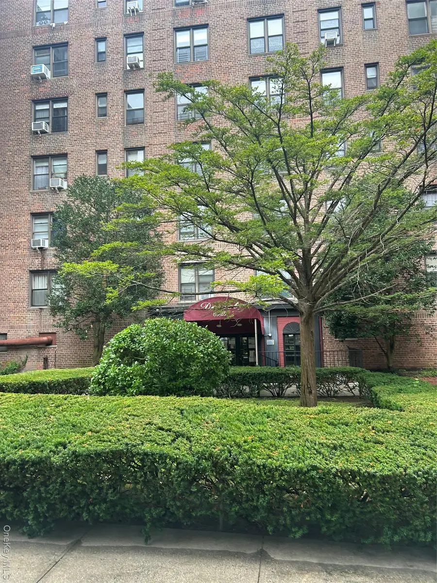 83-25 98th Street #2C, Woodhaven, NY 11421 - Image #3