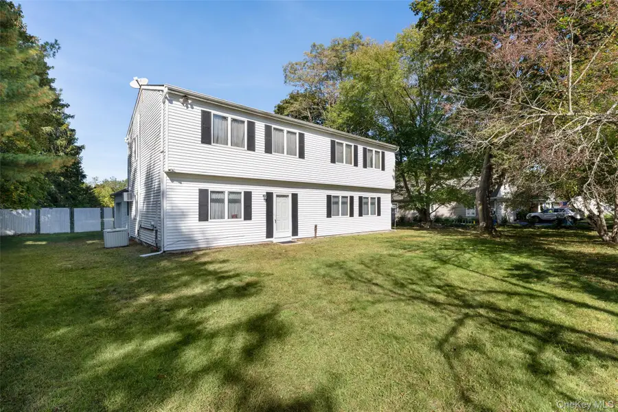 181 Hot Water Street, Manorville, NY 11949 - Image #2