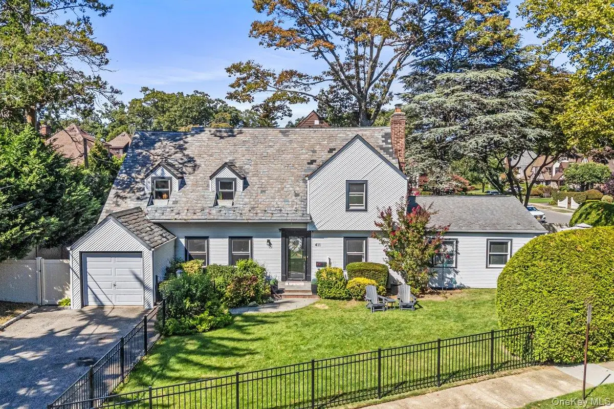 411 Demott Avenue, Rockville Centre, NY 11570 - Image #1