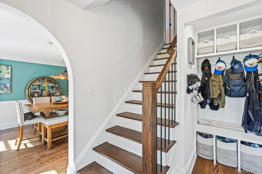 411 Demott Avenue, Rockville Centre, NY 11570 - Image #3