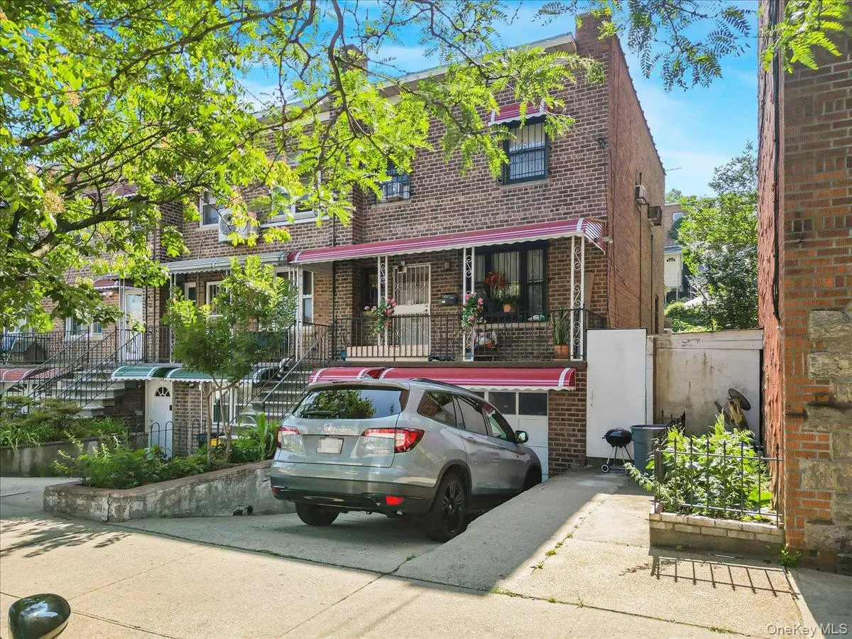 4634 Carpenter Avenue, Bronx, NY 10470 - Image #1