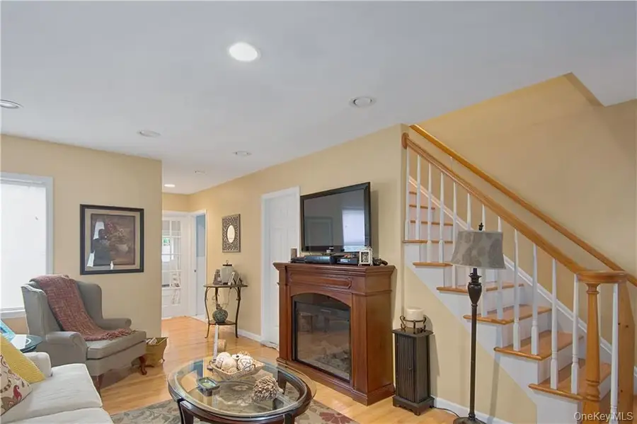 320 N Terrace Avenue, Mount Vernon, NY 10550 - Image #3
