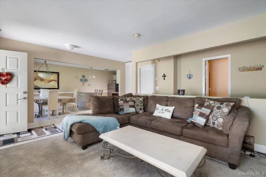 215 Birchwood Road, Coram, NY 11727 - Image #3