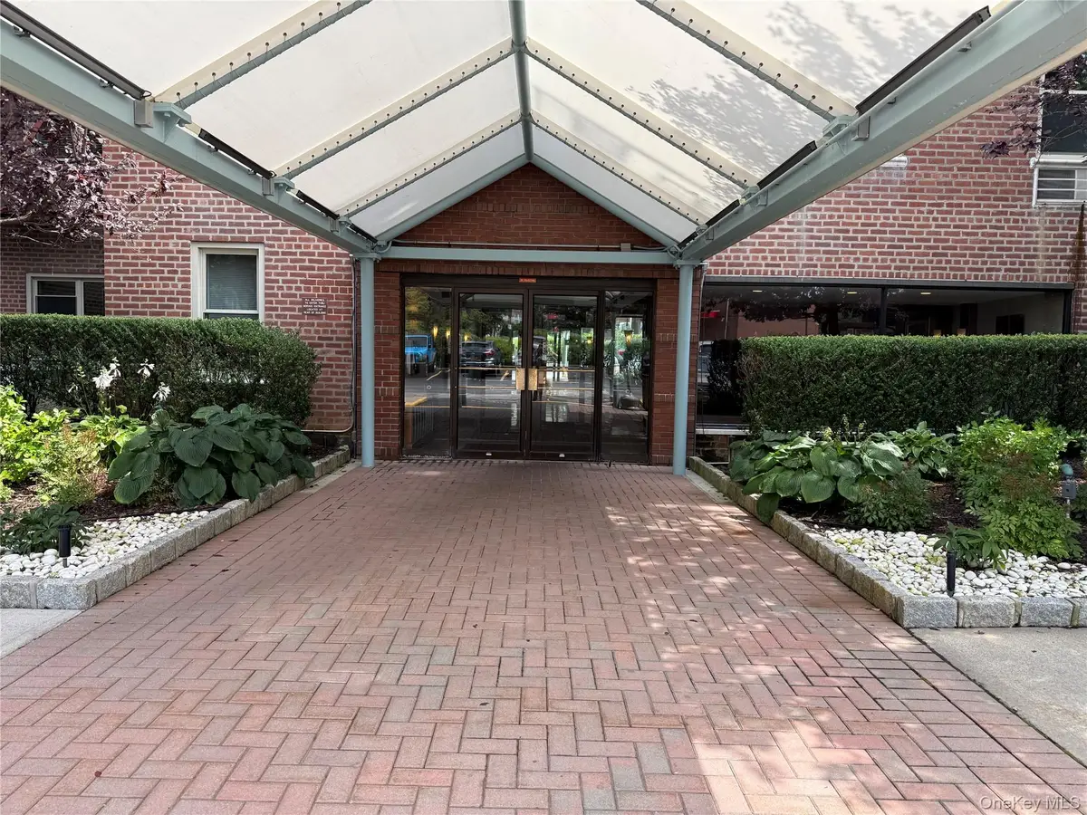 23-35 Bell Boulevard #6G, Bayside, NY 11360 - Image #1