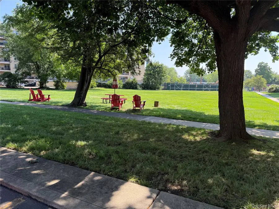 23-35 Bell Boulevard #6G, Bayside, NY 11360 - Image #2