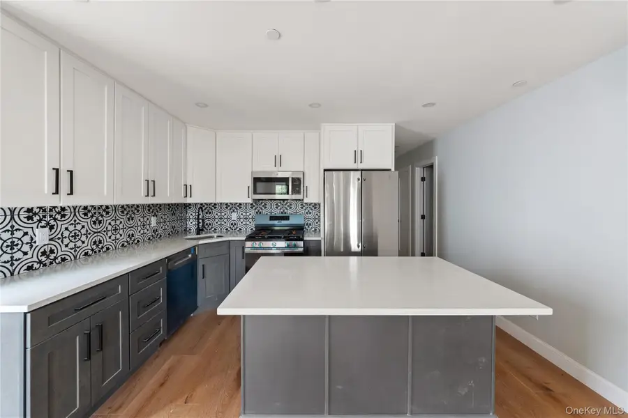 356 S 10 Avenue, Mount Vernon, NY 10550 - Image #2