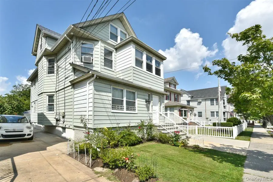 176 Dubois Avenue, Staten Island, NY 10310 - Image #3
