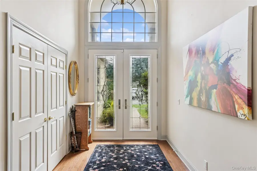 382 Altessa Boulevard, Melville, NY 11747 - Image #2