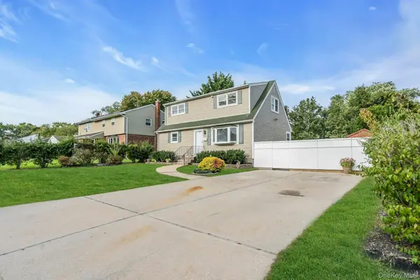 51 Arbor Lane, Centereach, NY 11720