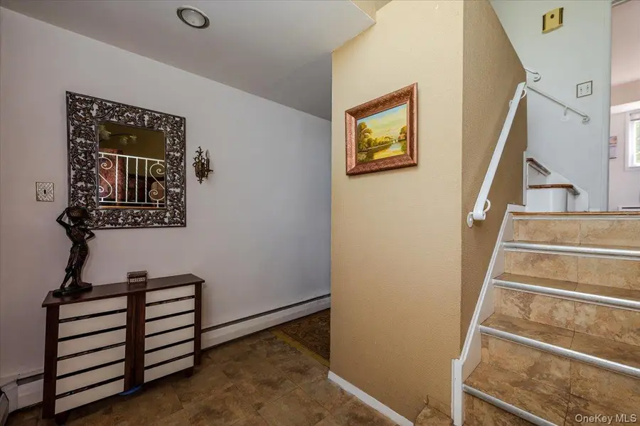 79 E Deer Park Road, Dix Hills, NY 11746 - Image #2