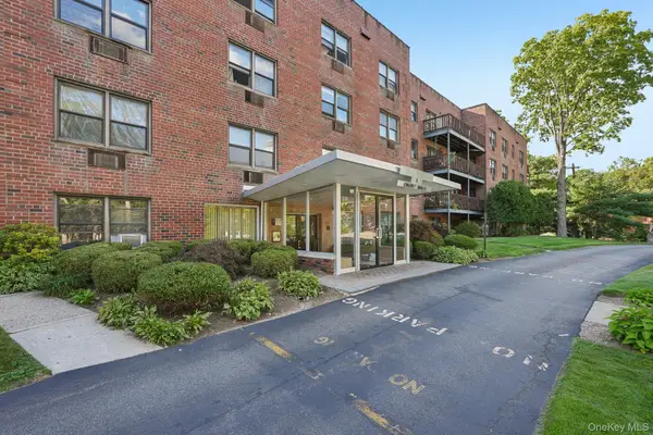 5 Oakdale Manor #L17, Suffern, NY 10901