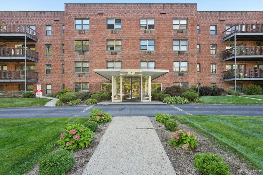 5 Oakdale Manor #L17, Suffern, NY 10901 - Image #2