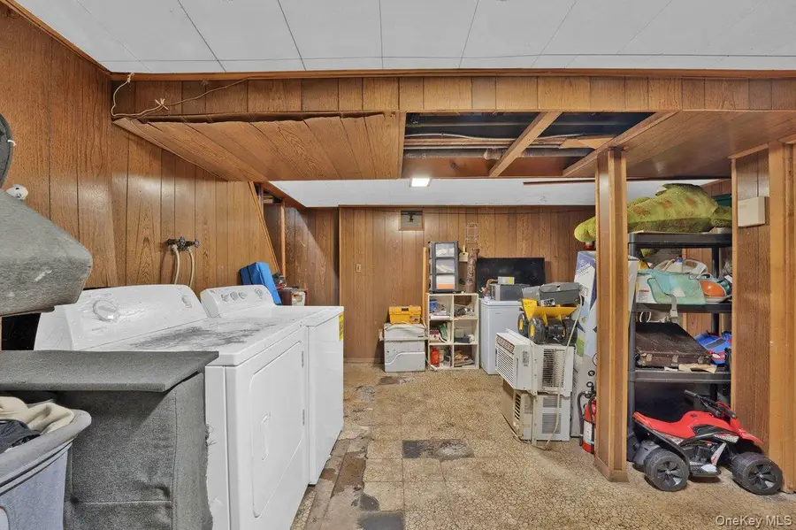 692 Beck Street, Uniondale, NY 11553 - Image #2