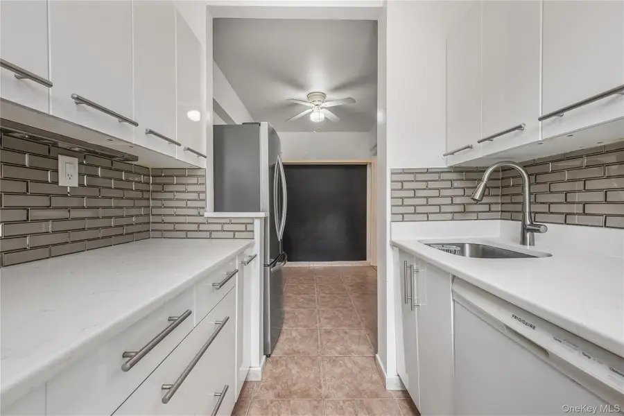 72-10 112 Street #5H, Forest Hills, NY 11375 - Image #2