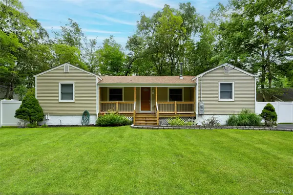 238 Locust Drive, Rocky Point, NY 11778