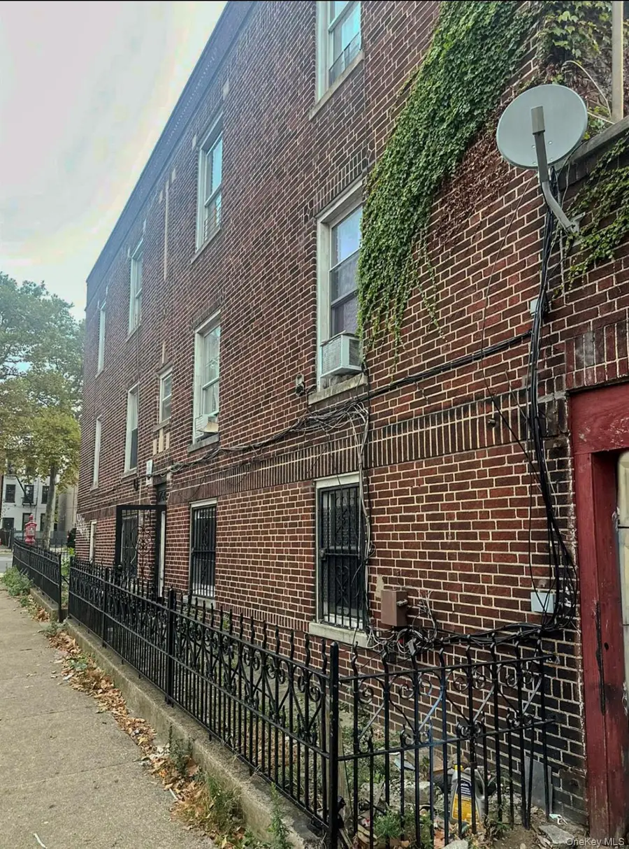 140 Somers Street, Brooklyn, NY 11233 - #3