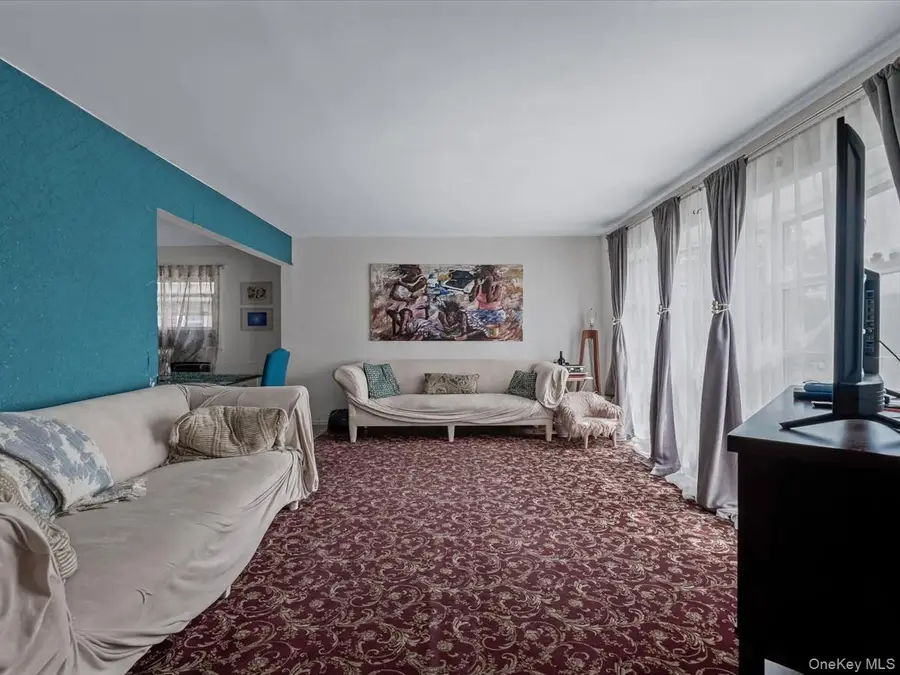 243-17 72nd Avenue, Douglaston, NY 11362 - Image #3