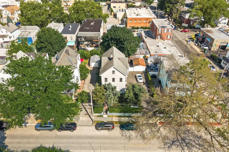 407 N Macquesten Parkway, Mount Vernon, NY 10552 - Image #2