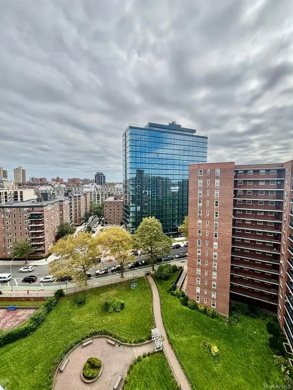 98-20 62 Drive #14C, Rego Park, NY 11374