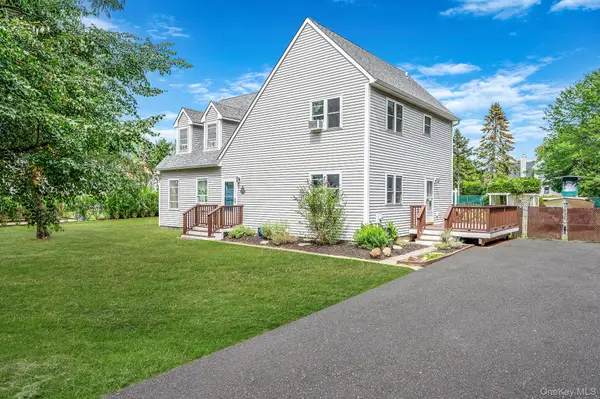 192 Arrowhead Avenue, Riverhead, NY 11901