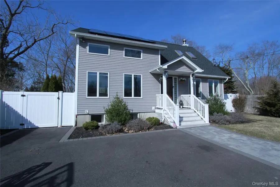 20 Lincoln Boulevard, East Moriches, NY 11940 - Image #2