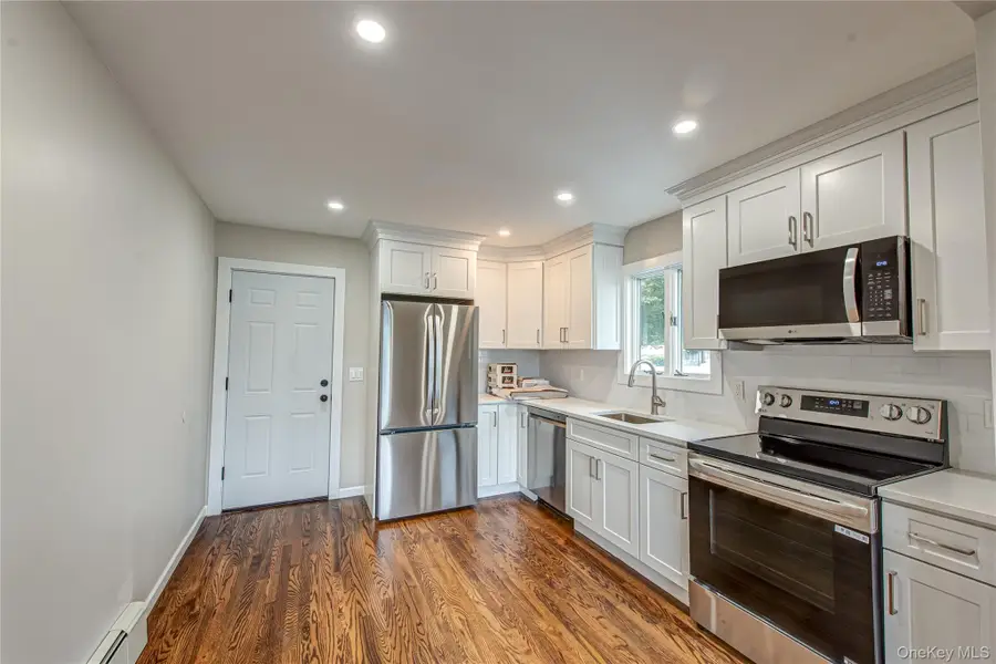 31 Terrell Street, Patchogue, NY 11772 - Image #3