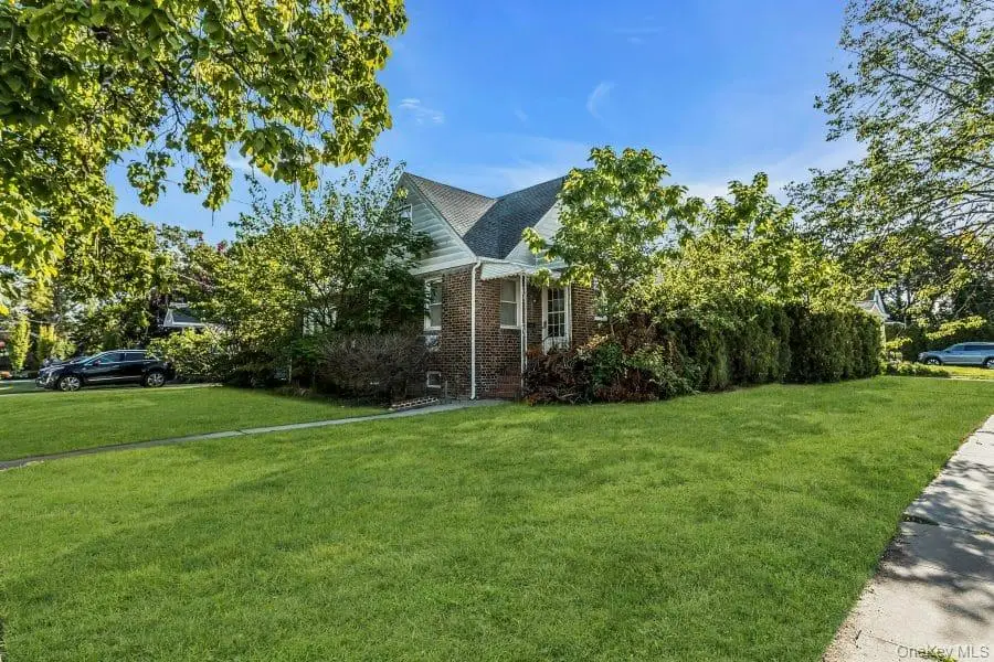 291 Lincoln Street, Franklin Square, NY 11010 - Image #2