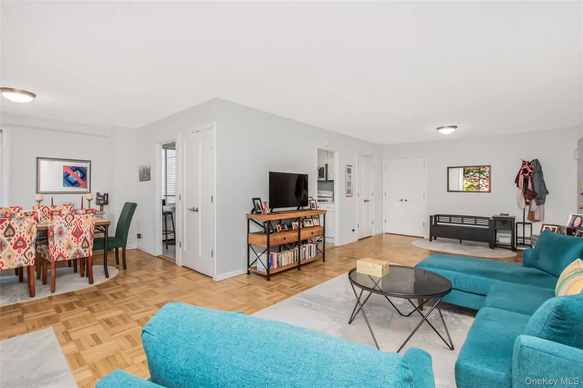 3333 Henry Hudson Parkway #2R, Bronx, NY 10463 - Image #1
